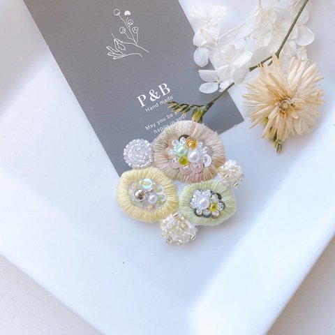 colorfulFlower丸花 ビーズ刺繍ブローチ