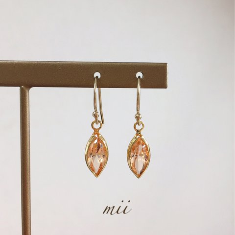 ≪14kgf≫vintage swarovski ライトピーチ フックピアス