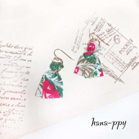 tropical hawaiian ribbon tassel ピアスorイヤリングor樹脂ピアスor樹脂ノンホールピアス