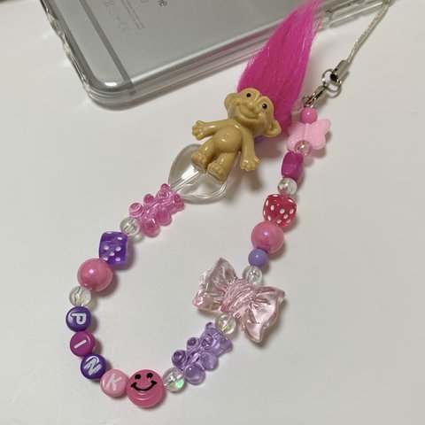 ビーズ　ストラップ　ハンドストラップ　スマホストラップ　おしゃれ　可愛い　🦄💜🎀by SS