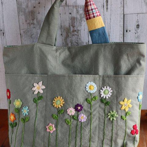 モチーフ編みお花の布トートバッグ（カーキ）