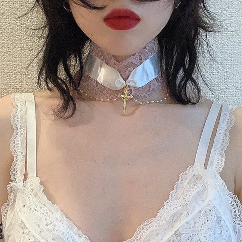 pearl chain choker