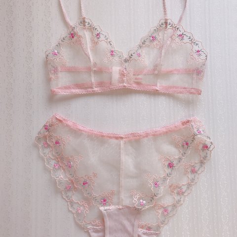 Bouquet Bralette Set