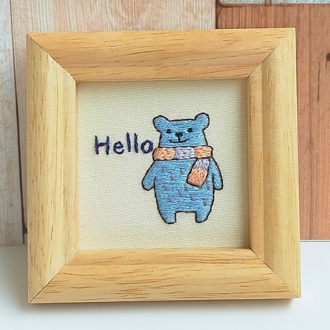 Helloクマさん★手刺繍ミニフレーム★インテリア雑貨