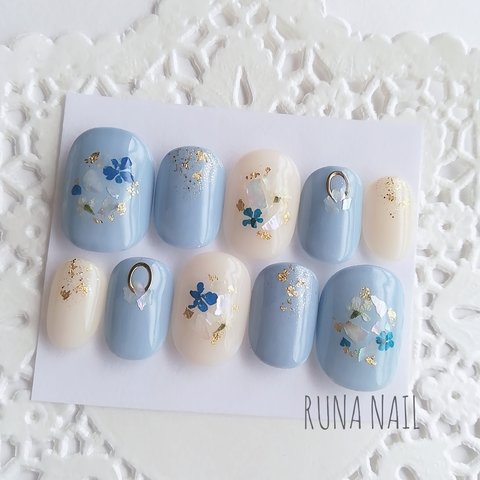 RUNA♡パステルブルー♡ドライフラワーとシェルネイルチップ♡押し花ネイル