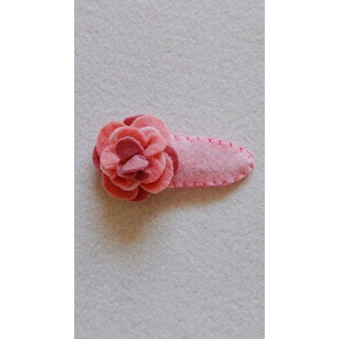 《フェルトフラワー》  パッチンどめ ヘアピン ハンドメイド フェルト アクセサリー 花束 ブーケ キッズ  着物