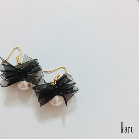 パールリボンピアス