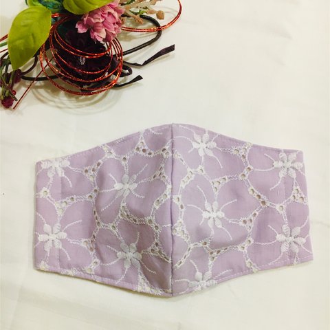 ⭐︎新作⭐︎ 送料無料⭐︎感謝品　カラーコットンレース花刺繍のシルクマスク　パープル