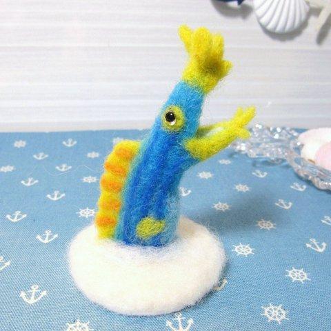 お魚インテリア☆　ハナヒゲウツボ（台付き）