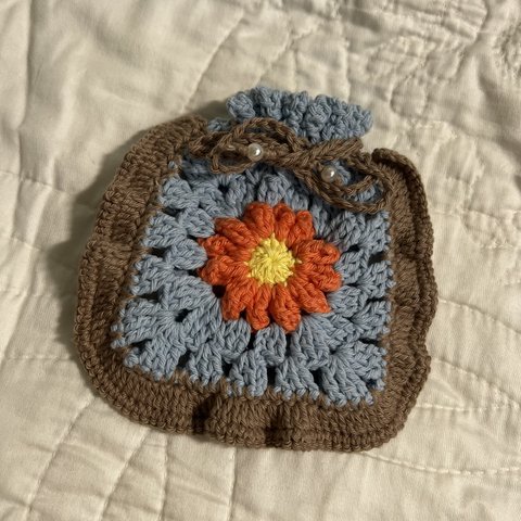 お花のモチーフ編み巾着袋