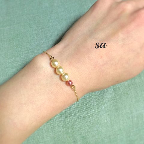 華奢★gold&coral pinkのパールブレスレット