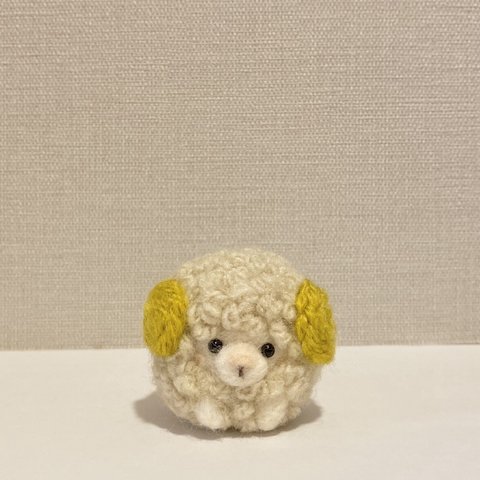 羊毛フェルトで作るひつじのぬいぐるみ