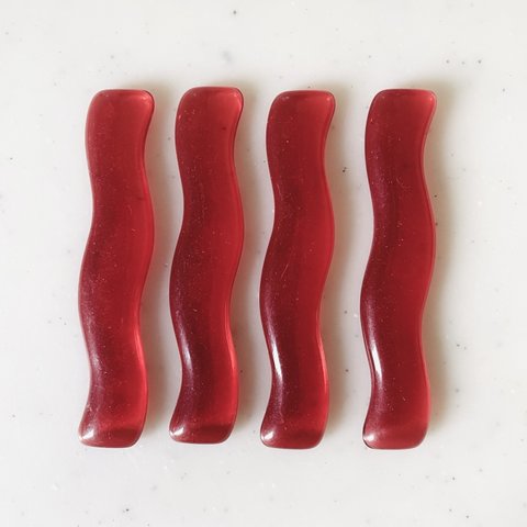 Clear Red Wavy Rectangle Cabochons