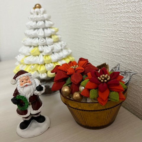 つまみ細工【Xmasツリー＆ポインセチア】２点セットwhite✕yellow