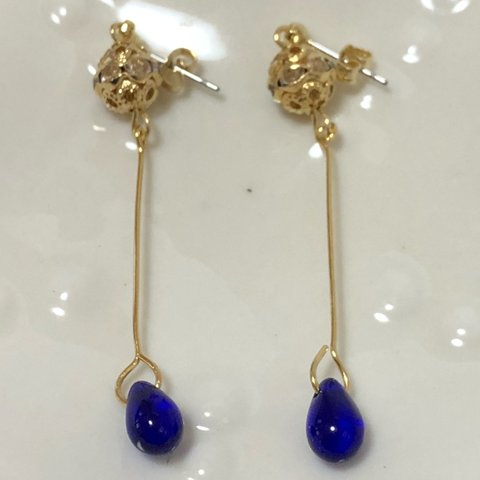 シンプルラインピアス