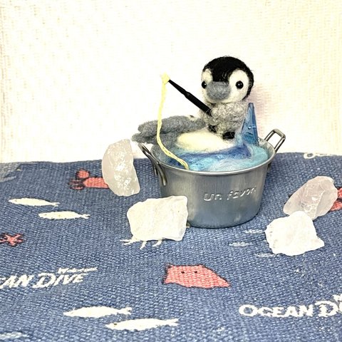 ペンギンさん釣りを楽しむ　バケツシリーズ4