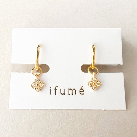 【ifumé】小さなクローバーのフープピアス＆イヤリング 金属アレルギー対応 サージカルステンレス GOLD