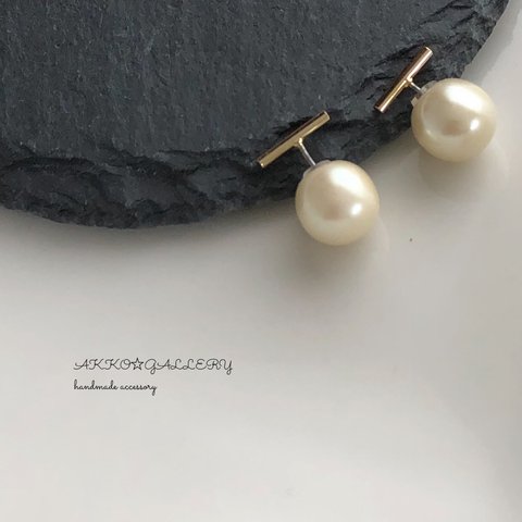 ☆ステンレス／シンプルラインピアス／小ぶり／シンプル／初夏／パール／パールキャッチ／卒業式／入学式