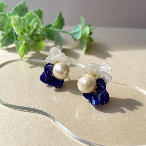 228【オーダー】紫陽花×コットンパール ピアス/イヤリング レジンアクセサリー