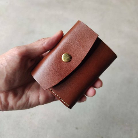 本革ヌメ革栃木レザーのコンパクトなミニ財布　お札を折らずに収納