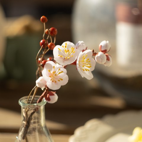 白梅 の 布花 ブローチ