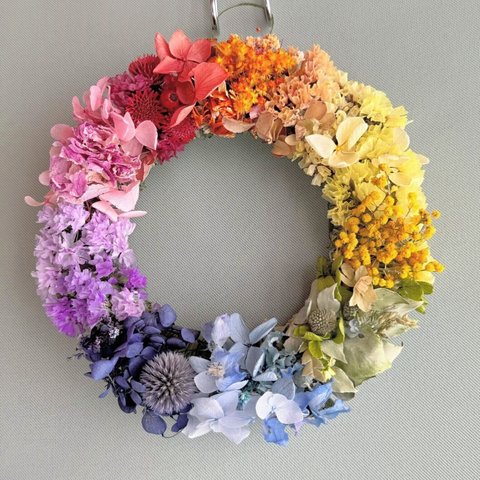 🌈晴れた日に眺めたい。虹色の花々が煌めく、虹色花畑のドライフラワーリース✨　レインボーリース 約16cm 　推しカラー