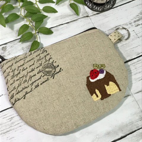 リネン刺繍ポーチ🍰ケーキ