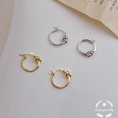 新作　シンプル　2色展開　結び目　ノット　フープピアス