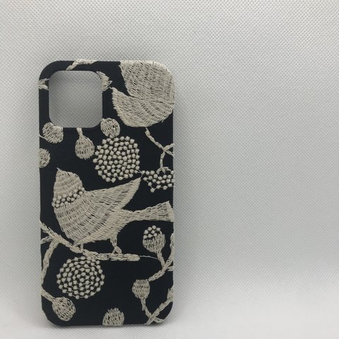 iPhone 12 cover