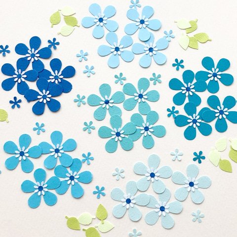 クラフトパンチ　カラフルお花と葉っぱのセット〜ブルー　アルバム　色紙　ペーパーフラワー　寄せ書き