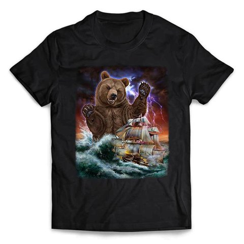 半袖Tシャツ 船を襲う クマ 海 雷 嵐 by FOX REPUBLIC