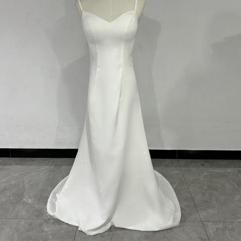 前撮り/結婚式ドレス キャミソール 背中見せ ロングトレーン  クレープ生地