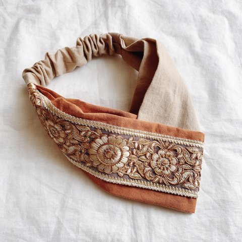 【再販】インド刺繍リボンのクロスターバン（片側）　　ヘアバンド　ターバン