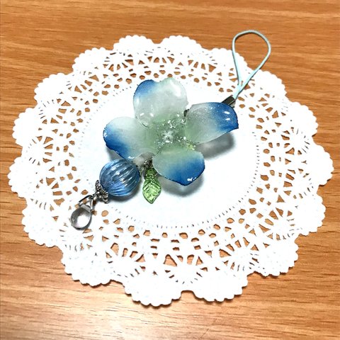 【Sale!】紫陽花のチャーム＊白