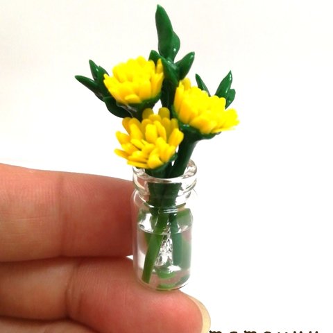 第8段　ミニチュアお花の花瓶　①