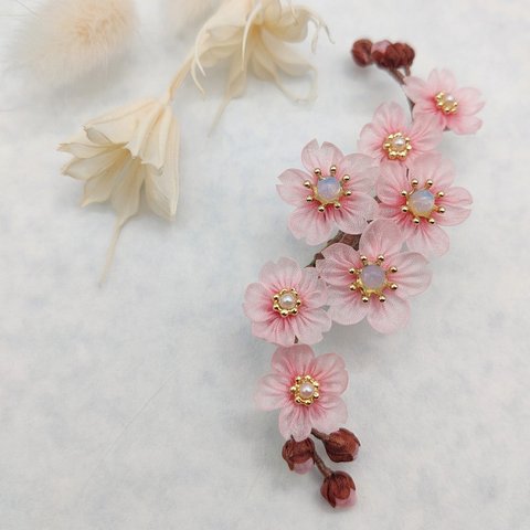 つまみ細工の桜コサージュ 波