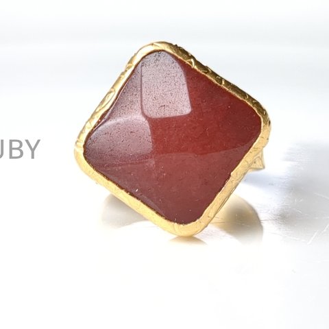 『真っ赤なRuby』の世界でひとつの天然石リング