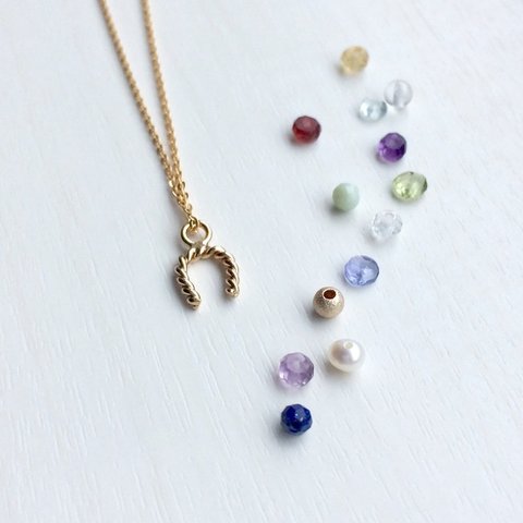 ☆特集掲載☆14kgf ‘　小さな馬蹄（ホースシュー）ネックレス WITH  Favorite STONE