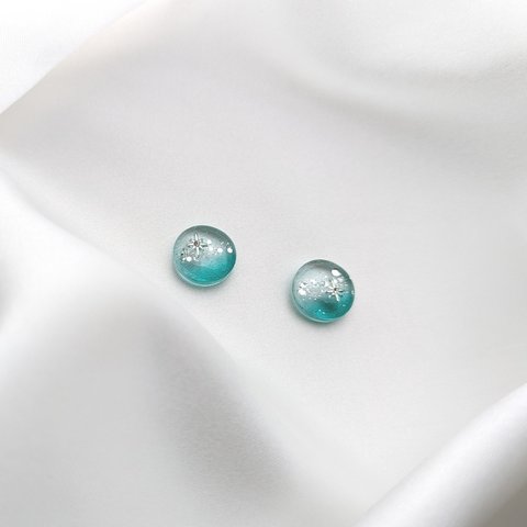 小さめ　トゥインクルスター　レジン　樹脂イヤリング　イヤリング　ピアス　母の日　ギフト