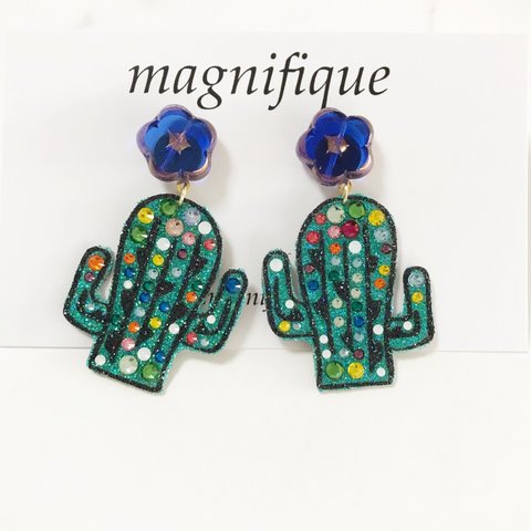 【SALE！！】カラフルビジュー とチェコビーズのサボテンピアス