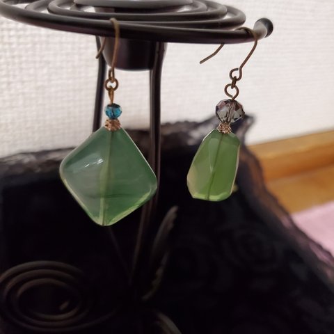 ハンドメイド　ピアス②