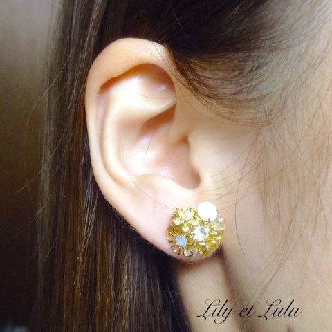 july ✱ mixビジューピアス