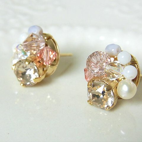 ビジューとパールのピアス　pink