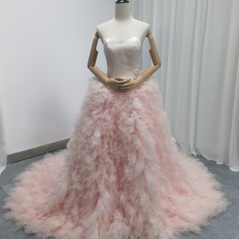 高品質！ ウエディングドレス 薄ピンク ソフトチュール 柔らかく重ねたチュールスカート 結婚式/披露宴