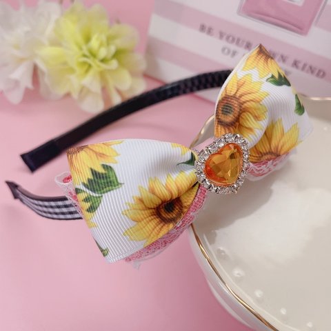 SALE ひまわり❤︎ リボン　カチューシャ　ハンドメイド　ヘアアクセサリー　キッズ　夏