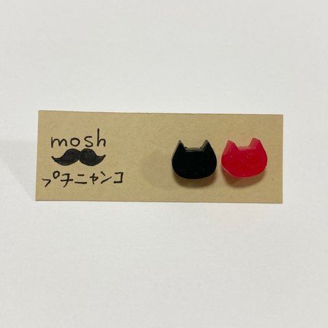 プチニャンコピアス♡黒×ピンク