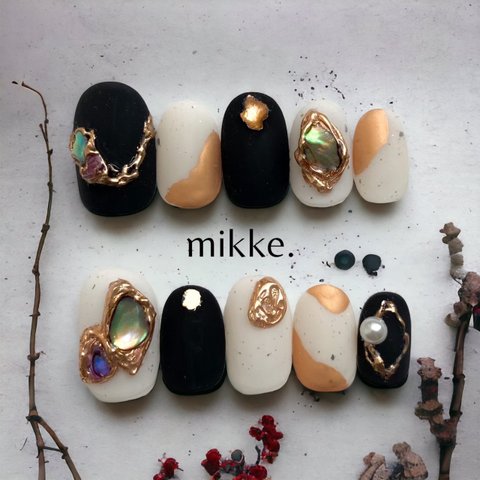 【 カラー変更無料 】ネイルチップ〔 mikke. 〕 / 大人 マット お洒落 ミラー