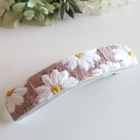 花の刺繍バレッタ　白花✕ピンク