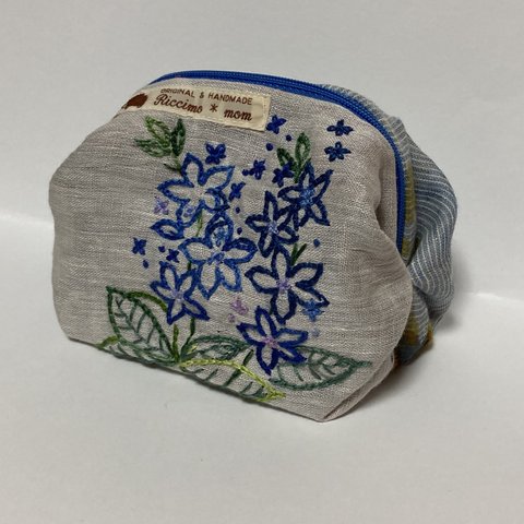 刺繍ポーチ　ブルースター