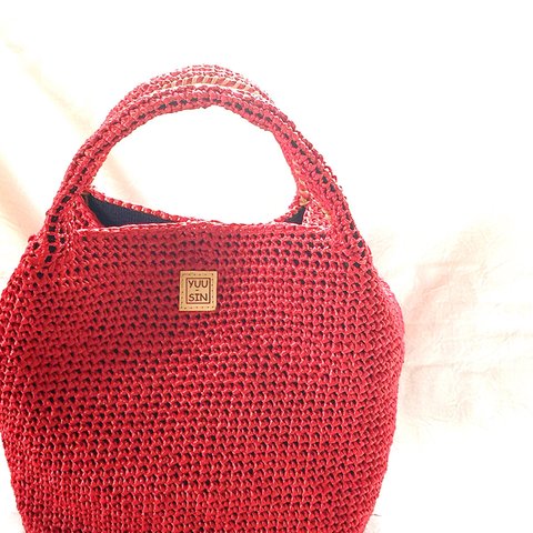 いつも持ちたい赤のバッグ